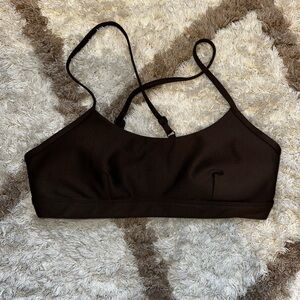 ALO Yoga airlift bra - color espresso